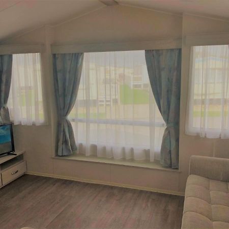Spruce Deluxe Holiday Home Мейблторп Экстерьер фото