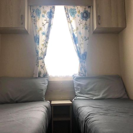 Spruce Deluxe Holiday Home Мейблторп Экстерьер фото