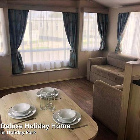 Spruce Deluxe Holiday Home Мейблторп Экстерьер фото