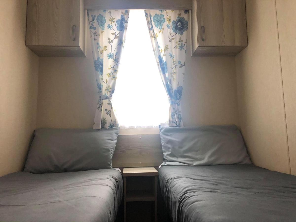Spruce Deluxe Holiday Home Мейблторп Экстерьер фото